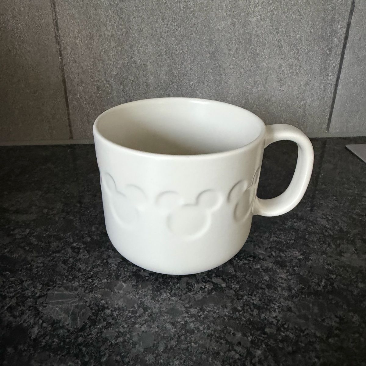 Disney Tazze: Tasse Disneyland – Usato da Mellingen venduto da meier.carolinee11