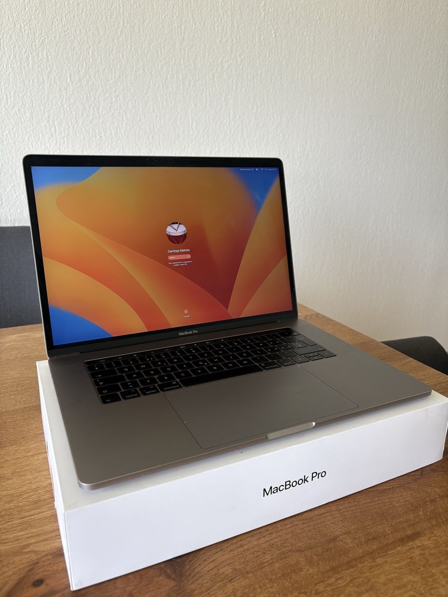 Apple Notebooks: Macbook Pro, 15inch, 16GB 2017 – Gebraucht aus Jona von Dearr 3