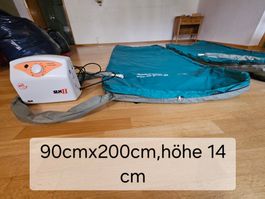 Zu verkaufen 2 hochwertige Wechseldruckmatratzen SLKII+Pumpe