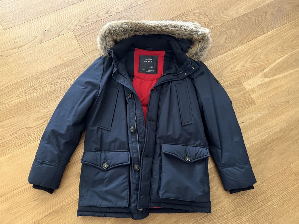 Tommy Hilfiger Giacche: Tommy Hilfiger Jacke TOP Angebot! – Usato da Niedergösgen venduto da Lifestyle-85