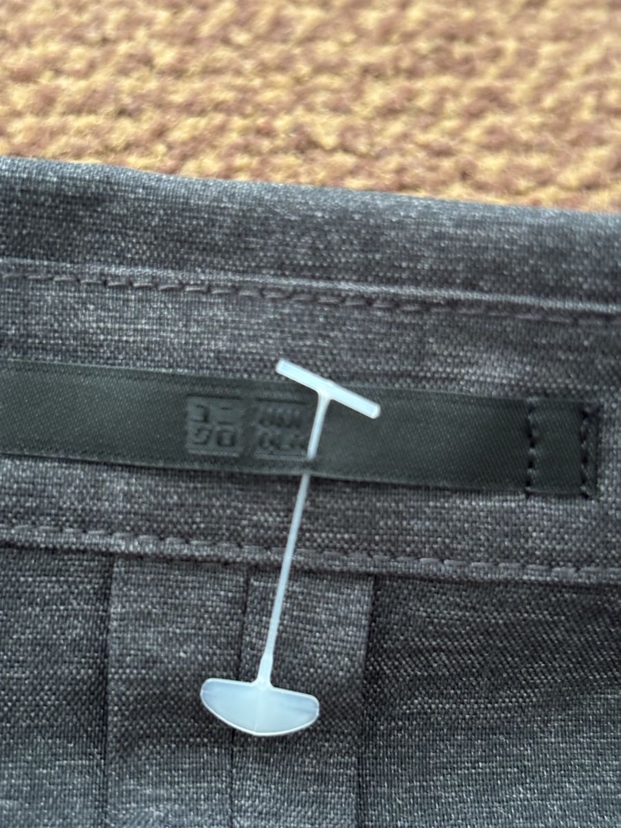 Completi: Suit – Nuovo (secondo la descrizione) da Genève venduto da Second_Hand_Ch 4