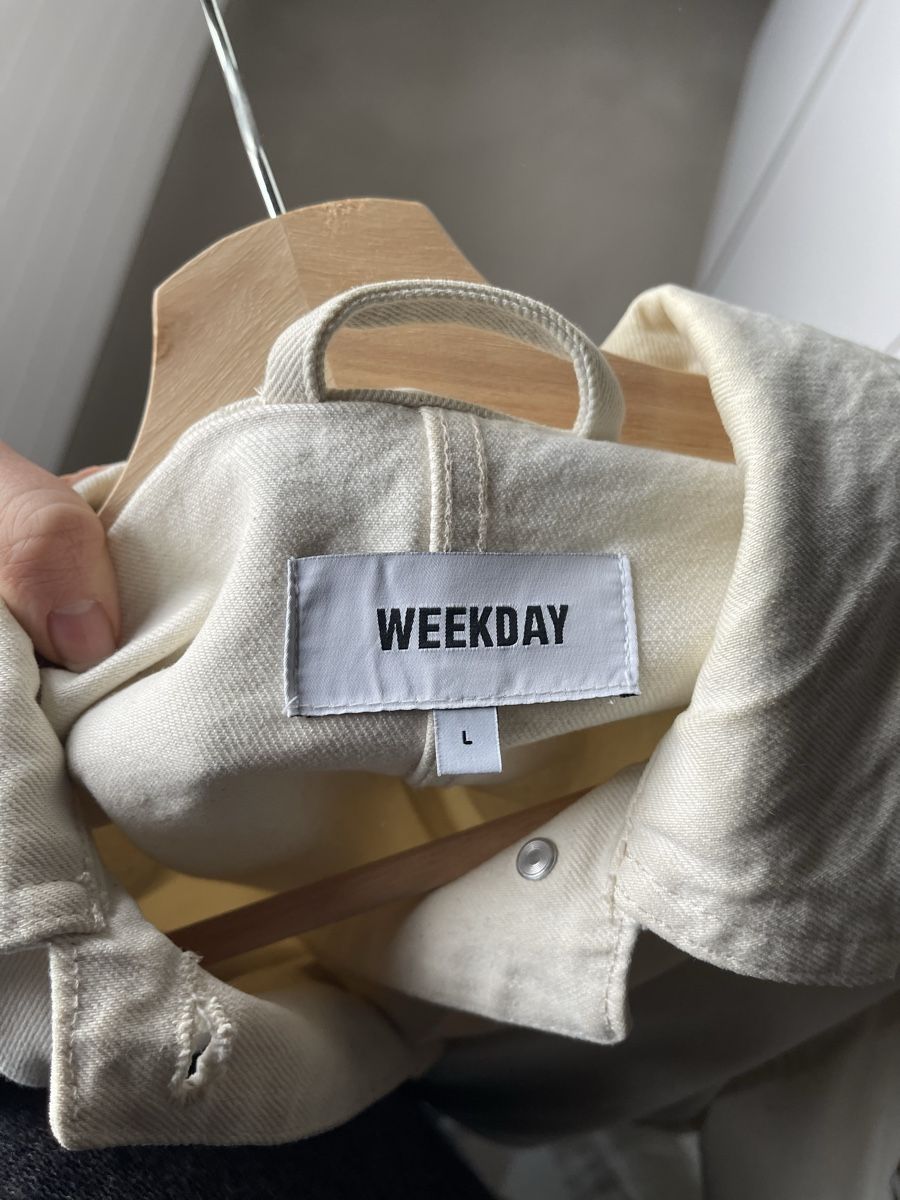 Weekday Giacche: Veste en jean blanche Weekday taille L – Usato da Genève venduto da madetil1 2