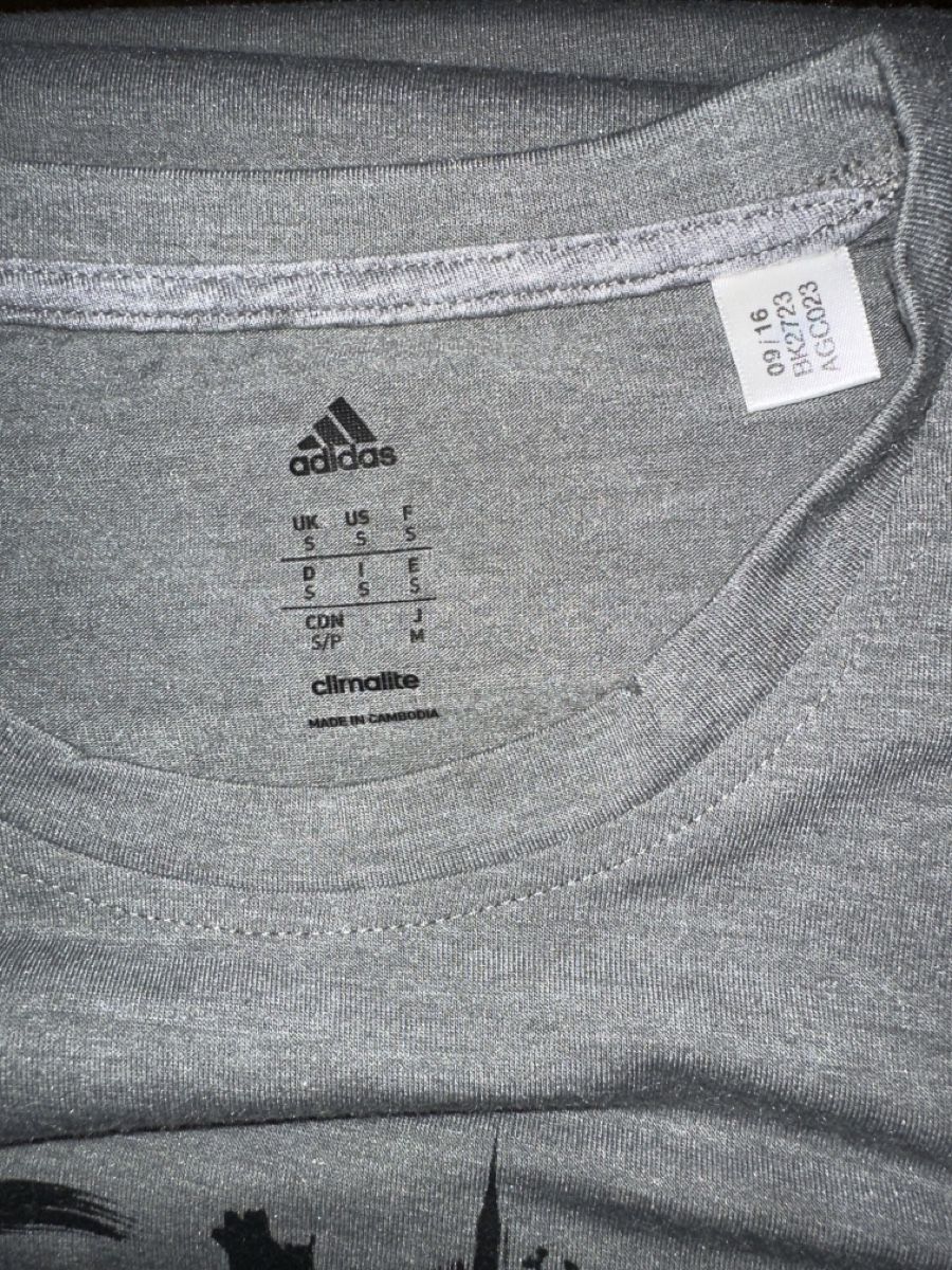 Adidas T-Shirts: Adidas T-Shirt Gr. S grau – Gebraucht aus St. Gallen von mai_zpt7 2