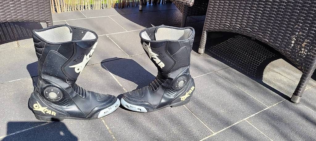Scarpe da uomo: Bottes de moto Oxtar point. 40 – Usato da Ste-Croix venduto da kar_9x7w 3
