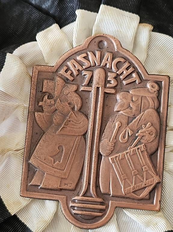 Placchette & Badge: BS Zugsplakette Blaggedde Kupfer 1973 – Usato da Binningen venduto da Oberpfeiffe 1