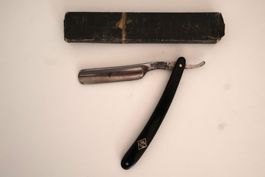 Rasiermesser Puma Solingen 99 5/8 schwarz mit Etui