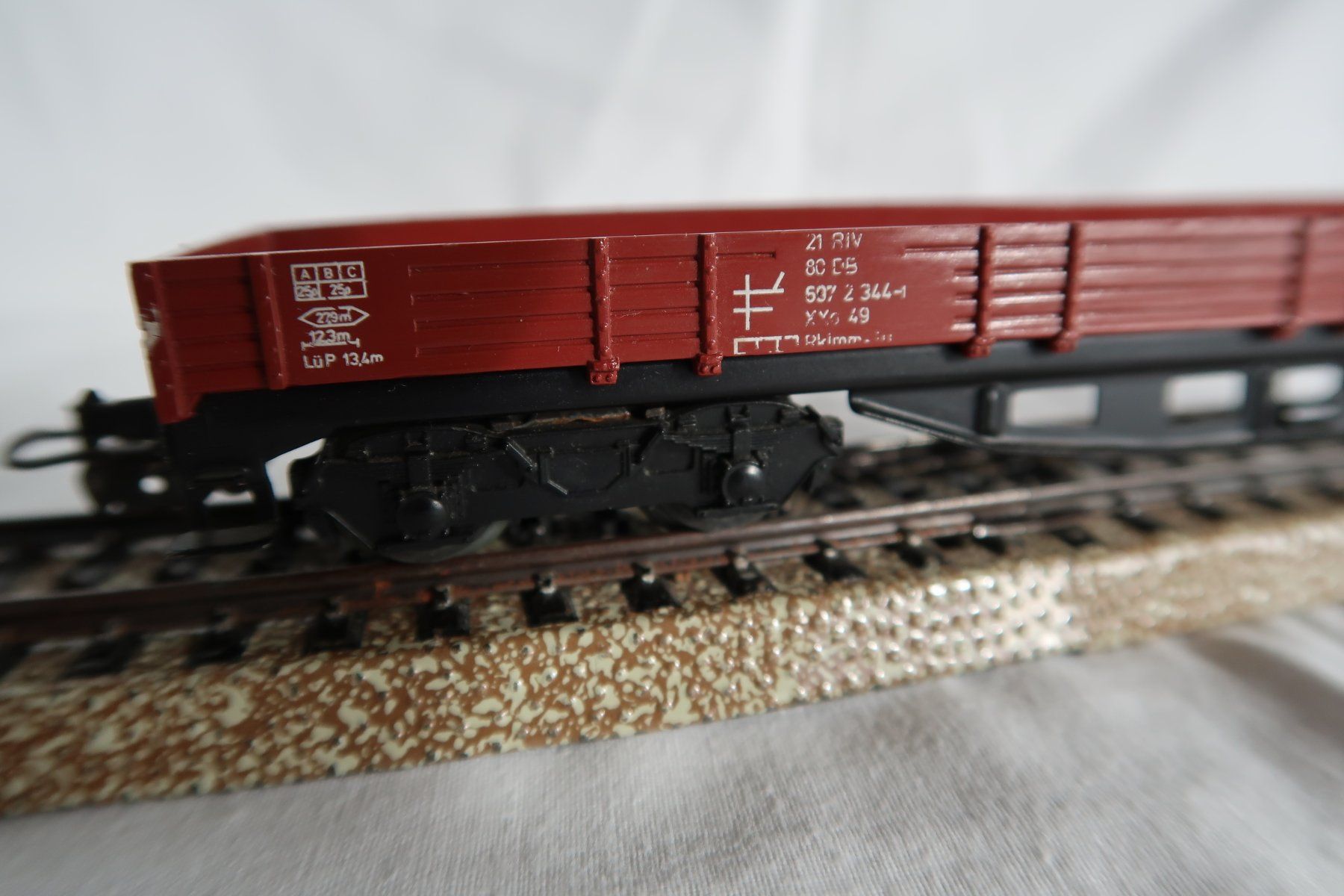 Märklin Modellini di ferrovie: offener Niederbordwagen 4437 – Usato da Hurden venduto da Barth23