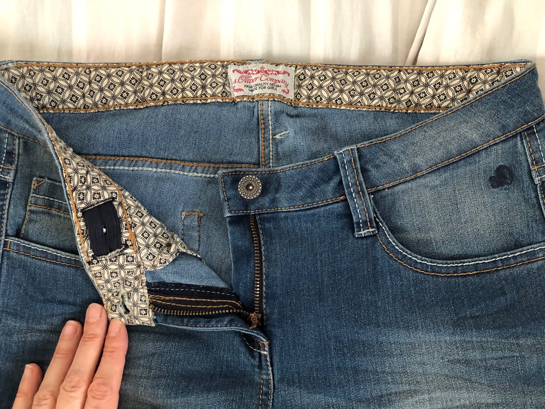S.Oliver Pantaloni: Jeans s.Oliver 16 ans/XS – Nuovo (secondo la descrizione) da Le Crêt-p-Semsales venduto da staglione69 2