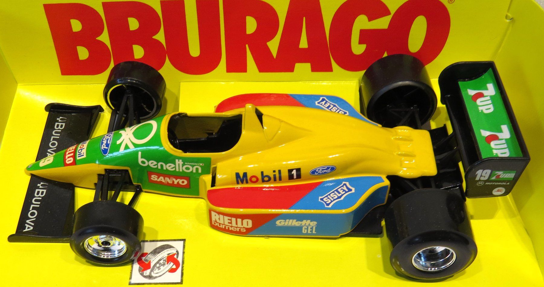 Benetton Modellini d'auto: 1:24 Benetton Ford Formel 1 – Nuovo e nell'imballaggio originale da Ettingen venduto da Burago