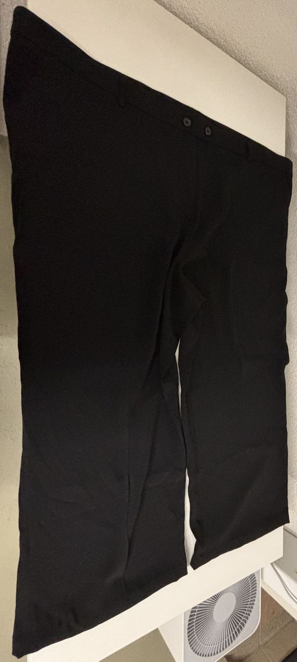 Hosen: C&A lange Stoffhose schwarz – Gebraucht aus Buchs AG von SellAndBuyX