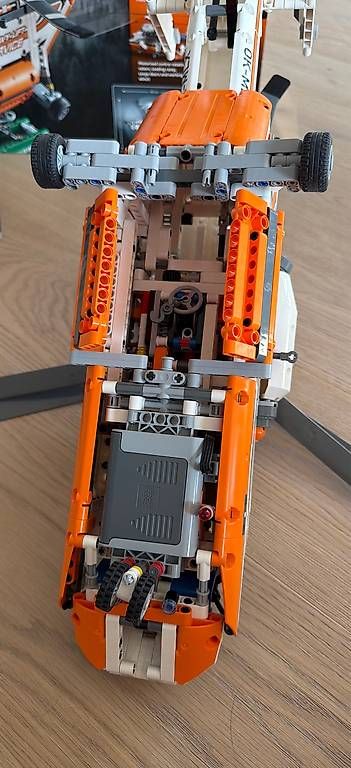 Jouets: Hubschrauber Lego Technik 42052 – D'occasion à Zollikerberg par sop_p82l 4