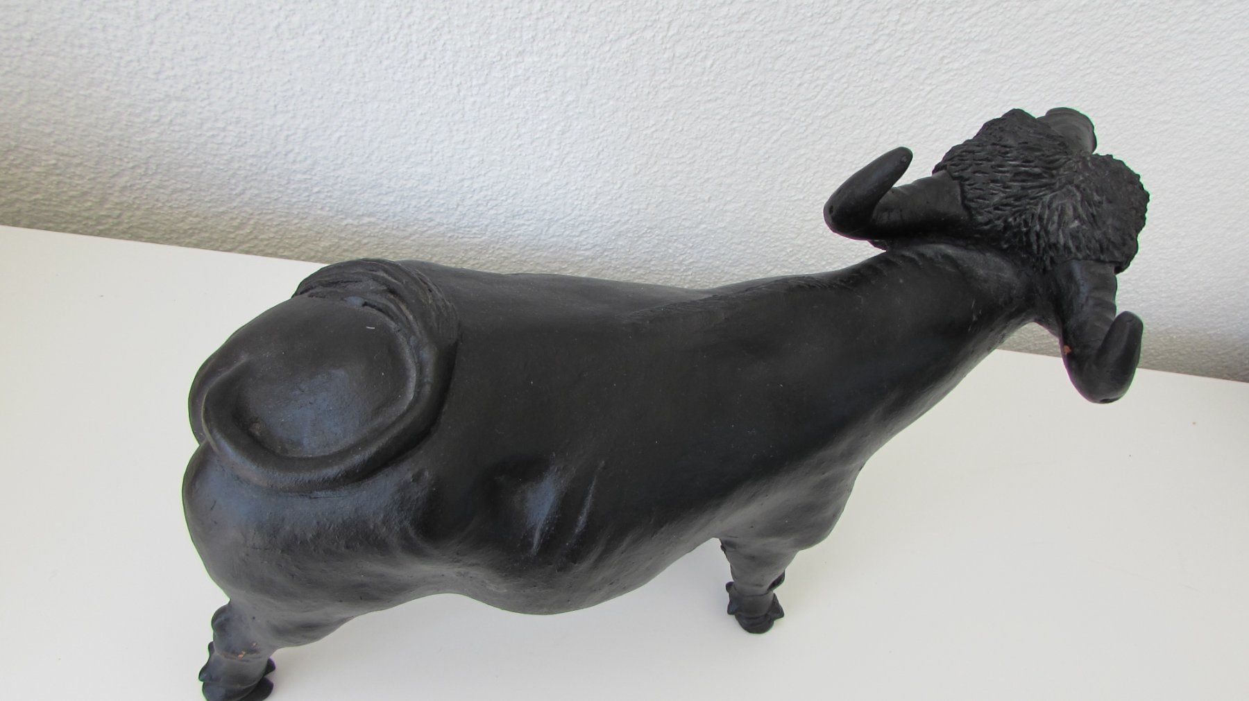 Figuren: Dekorative Büffel Figuren Set, schwarz- Vass Aron – Gebraucht aus Weesen von Travelersplace 4