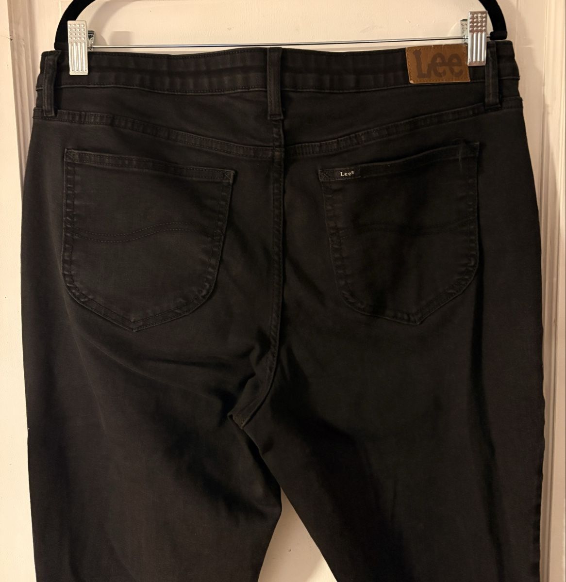 Lee Jeans: Lee Jeans, Schwarz, Regular Fit, Grösse 42 – Usato da Affoltern am Albis venduto da Cmara 2