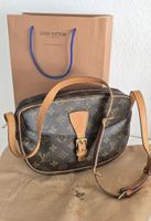 Louis Vuitton Jeune Fille Umhängetasche Monogram Canvas  