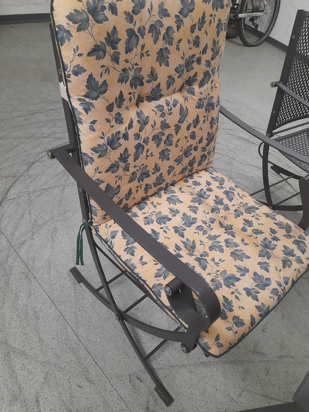 Set di tavolo e panche: Garten Möbel – Usato da Glattbrugg venduto da B_B 3