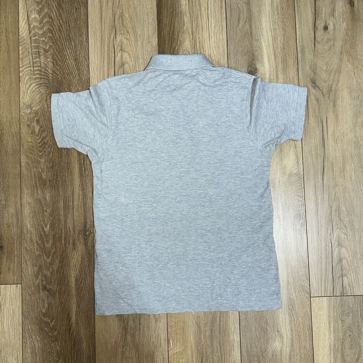 Lacoste Polo-Shirts: Lacoste Poloshirt Grau – Gebraucht aus Liebefeld von tru_cj95 2