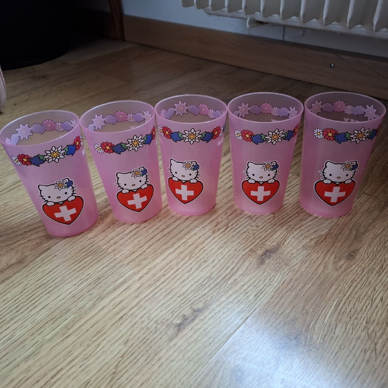 Hello Kitty Geschirrsets: Hello Kitty Trinkset – Gebraucht aus Ettenhausen TG von Gismolio 5