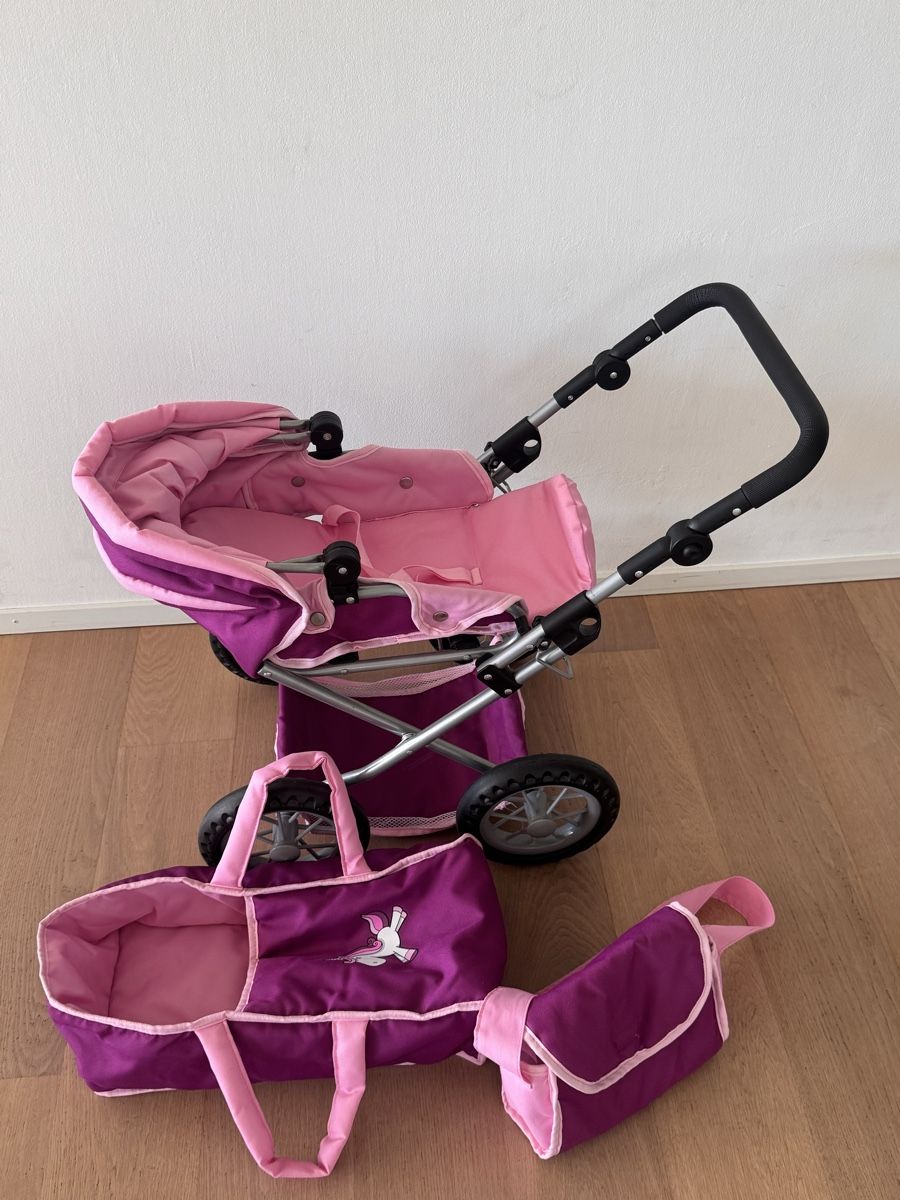 Carrozzine per bambole: Puppenwagen  – Usato da Kilchberg ZH venduto da Gina761 1
