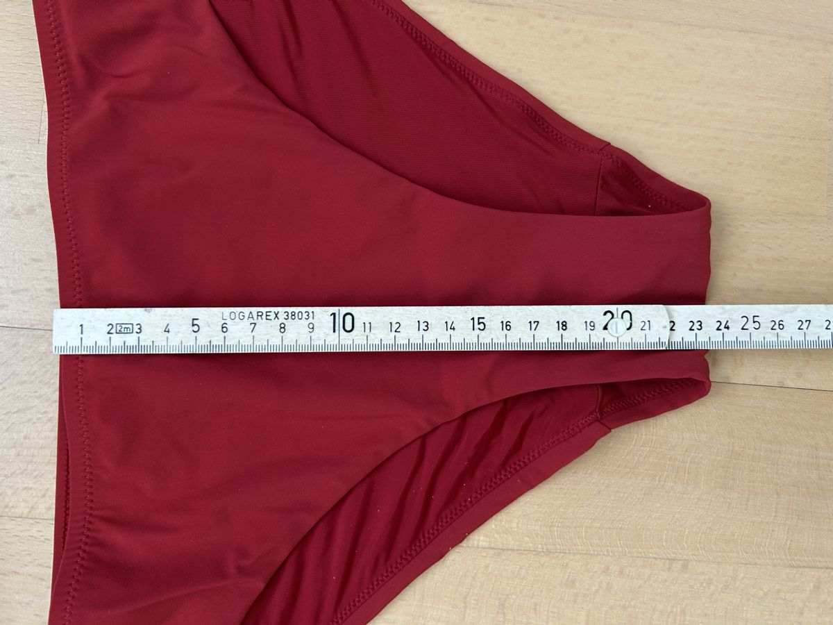 Costumi da bagno & Bikini: Bikini rot, B 75/80, Höschen L – Usato da Reinach BL venduto da meinstil 6