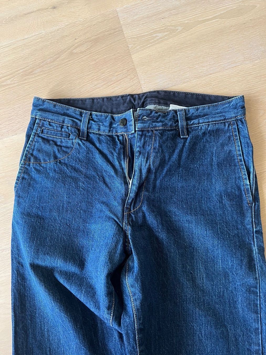 Filippa K Jeans: Filippa K Jeans James Wash 200 – Nuovo (secondo la descrizione) da Beinwil am See venduto da isole 1