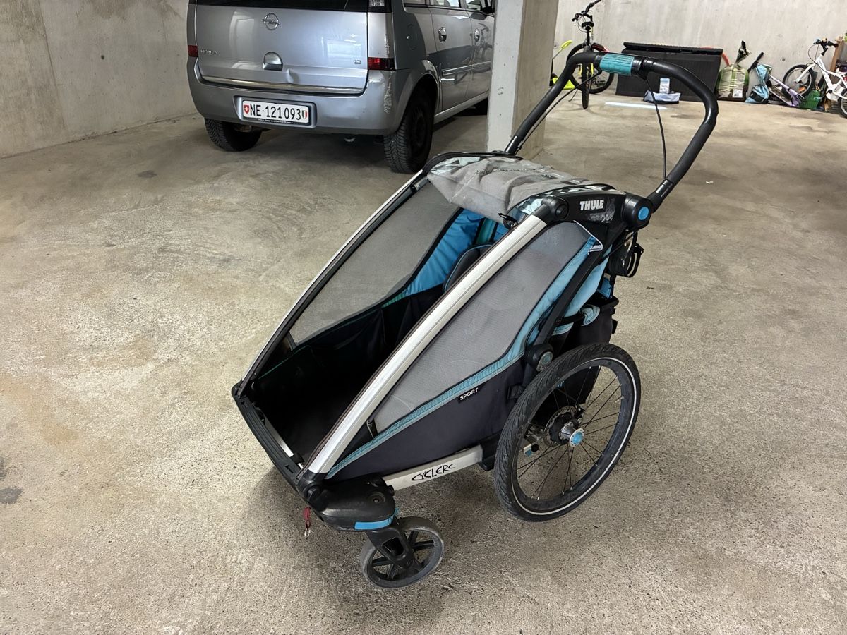 Rimorchi: Thule chariot Trailer used condition – Usato da Peseux venduto da keef10 2