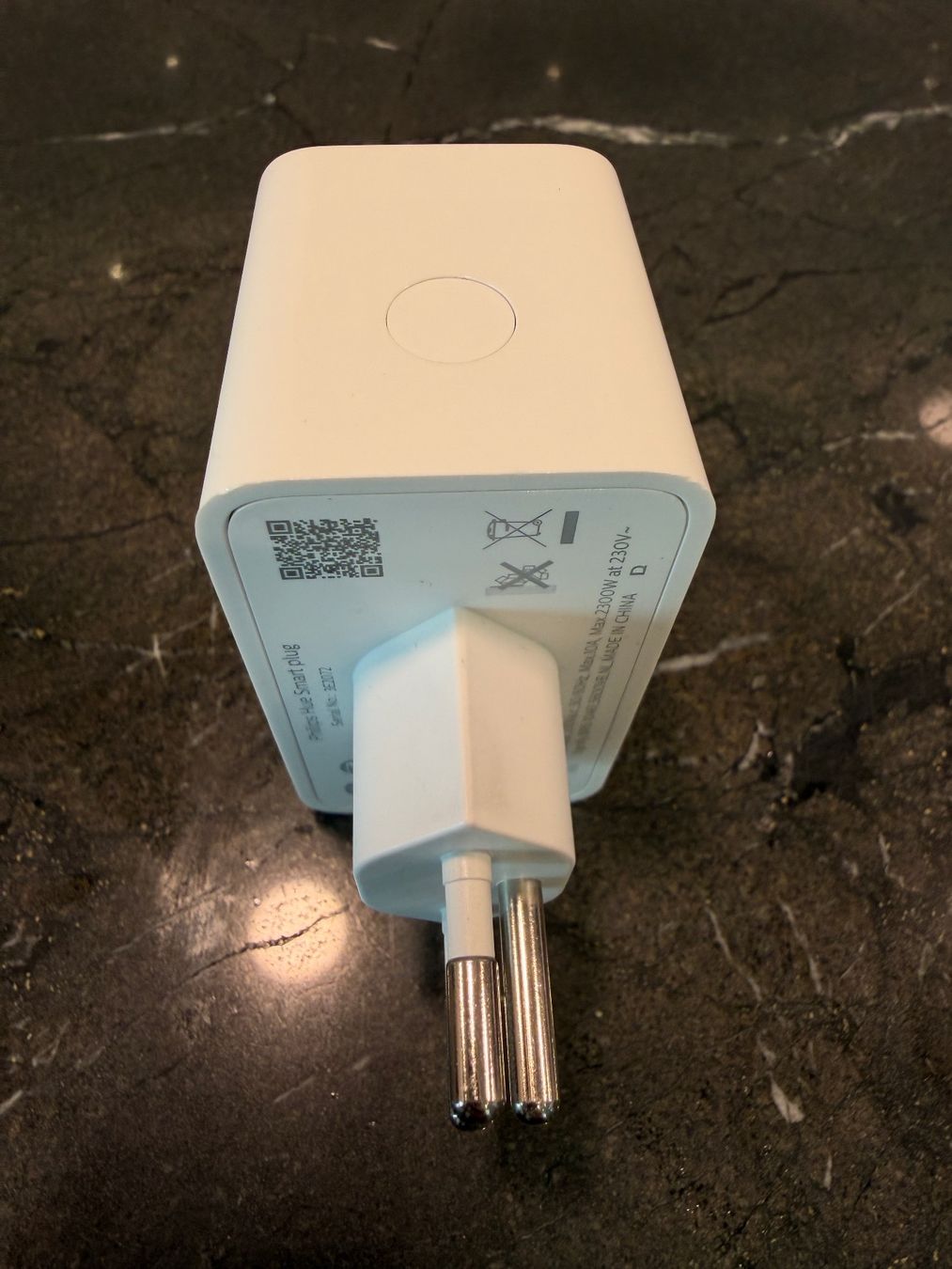 Philips Schalter: 2× Philips Hue Smart Plug (CH-Stecker) – Gebraucht aus Aarau Rohr von HappyKoala 4