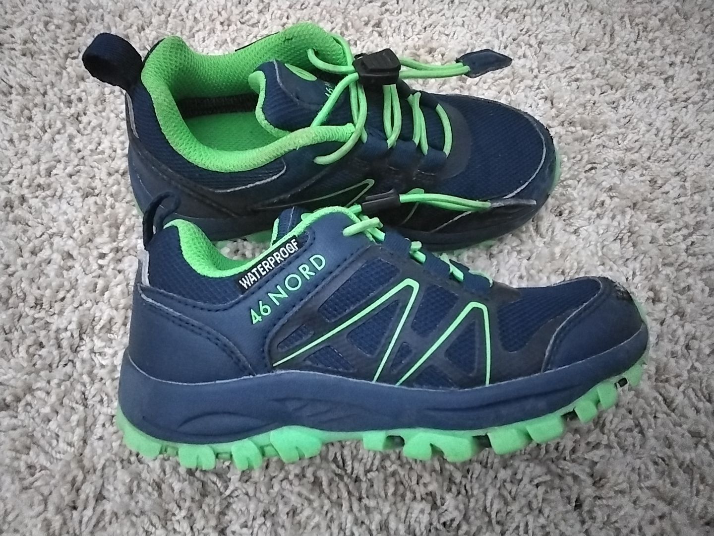 46 Nord Scarpe per ragazzi: 46 Nord Trekkingschuhe Gr. 28 – Usato da Balterswil venduto da Meerdeern 1