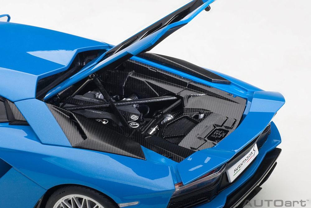 Lamborghini Aventador S (Blu Nila) 1/18 AutoArt NEU | Kaufen auf Ricardo