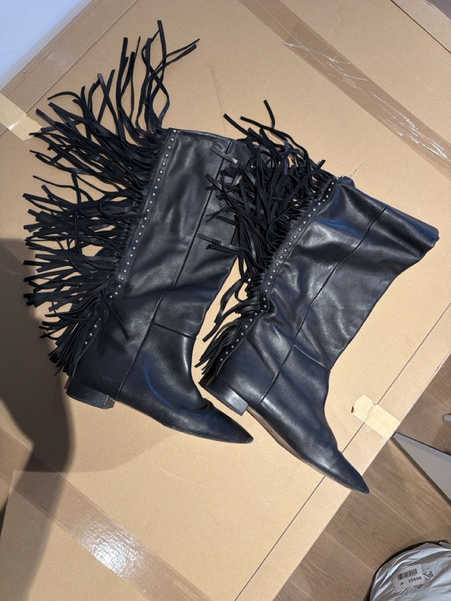 Saint Laurent Damenschuhe: Saint Laurent boots  – Defekt aus Baar von ana_d8tq