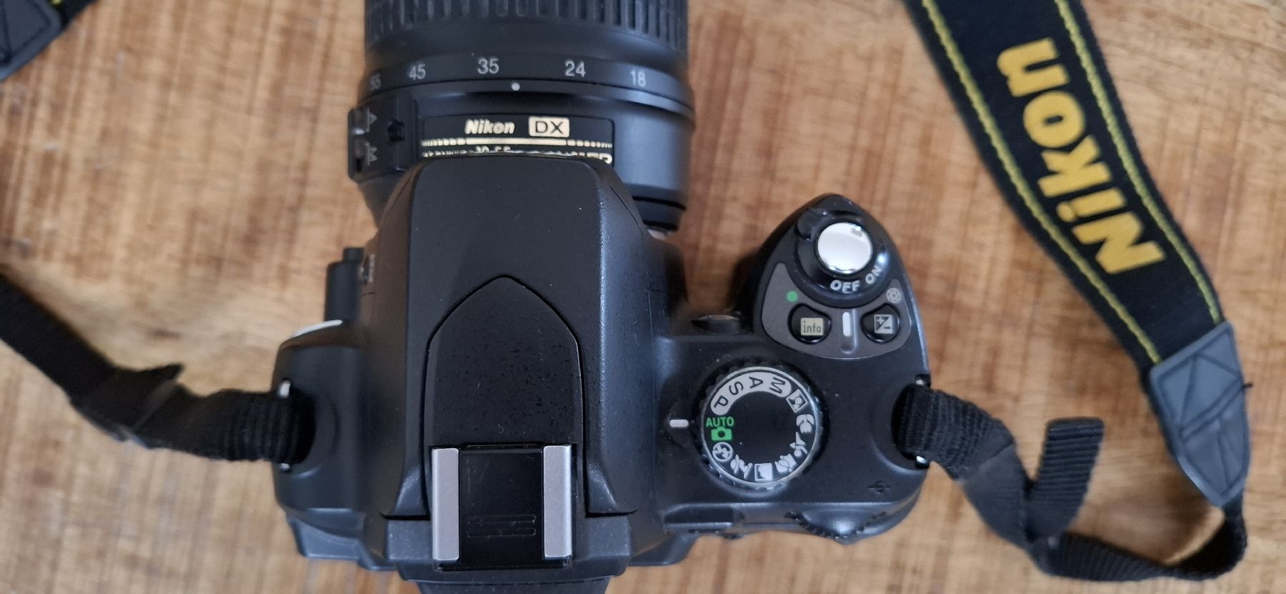 Nikon Kamera: Nikon D40 Digitalkamera - Top Zustand! – Gebraucht aus Hüttikon von eca_5zw9 5