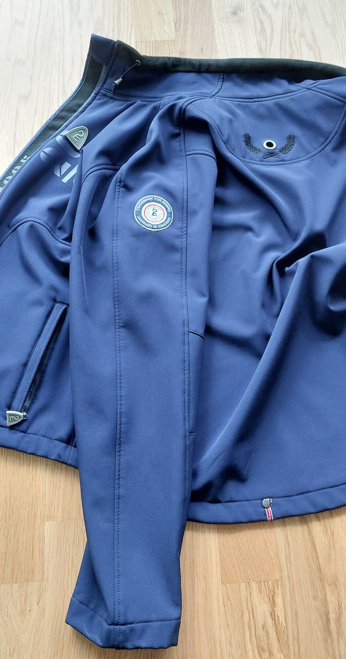 Giacche: Jacke Esperado – Usato da Luzern venduto da Heidiho6 1