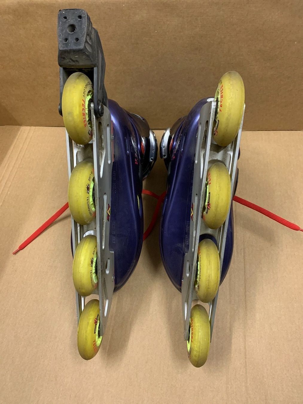 Pattini in linea & Pattini a rotelle: Inlineskates mit Tasche und Schutz – Usato da Eschlikon TG venduto da ArtRec 5