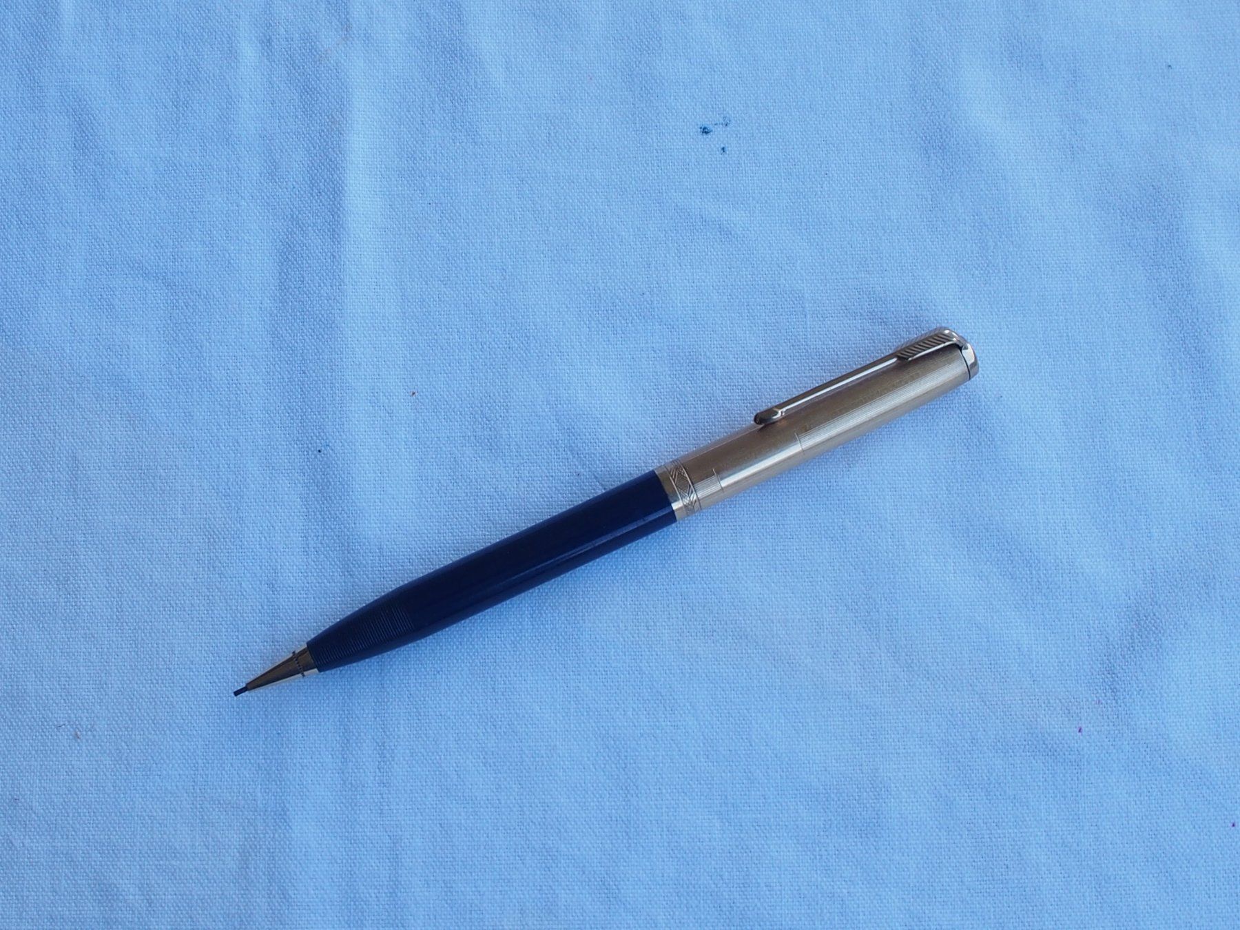 Parker Penna & Evidenziatori: PARKER VACUMATIC  critérium en bleu.1949 – Usato da Meyrin venduto da SRemka 1