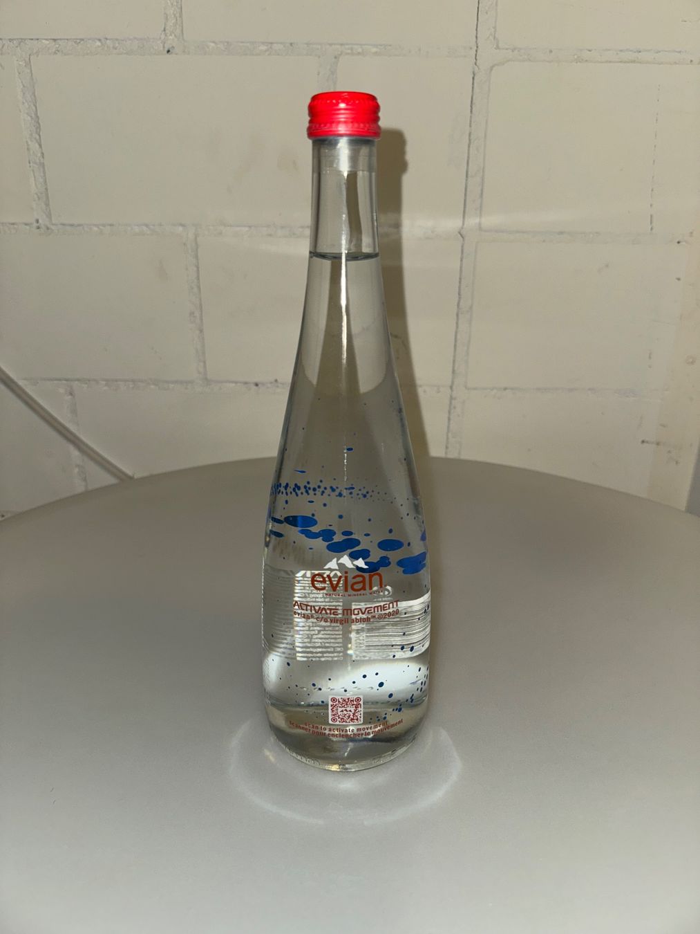 Borracce & Thermos: Evian Virgil Abloh 2020 Limitiert Ungeöffnet – Nuovo e nell'imballaggio originale da Gossau ZH venduto da Shaolin