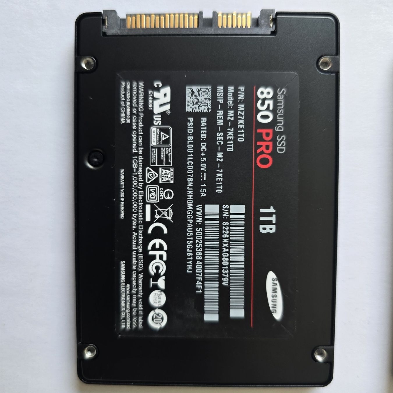 Samsung Harddisks: 2x Samsung 850 PRO 1TB SSD – Gebraucht aus Ibach von simbacara