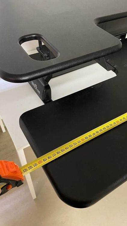 Fixations: Büro Komputer Halter (NP $525) – D'occasion à Beinwil am See par nayelidalisay 4
