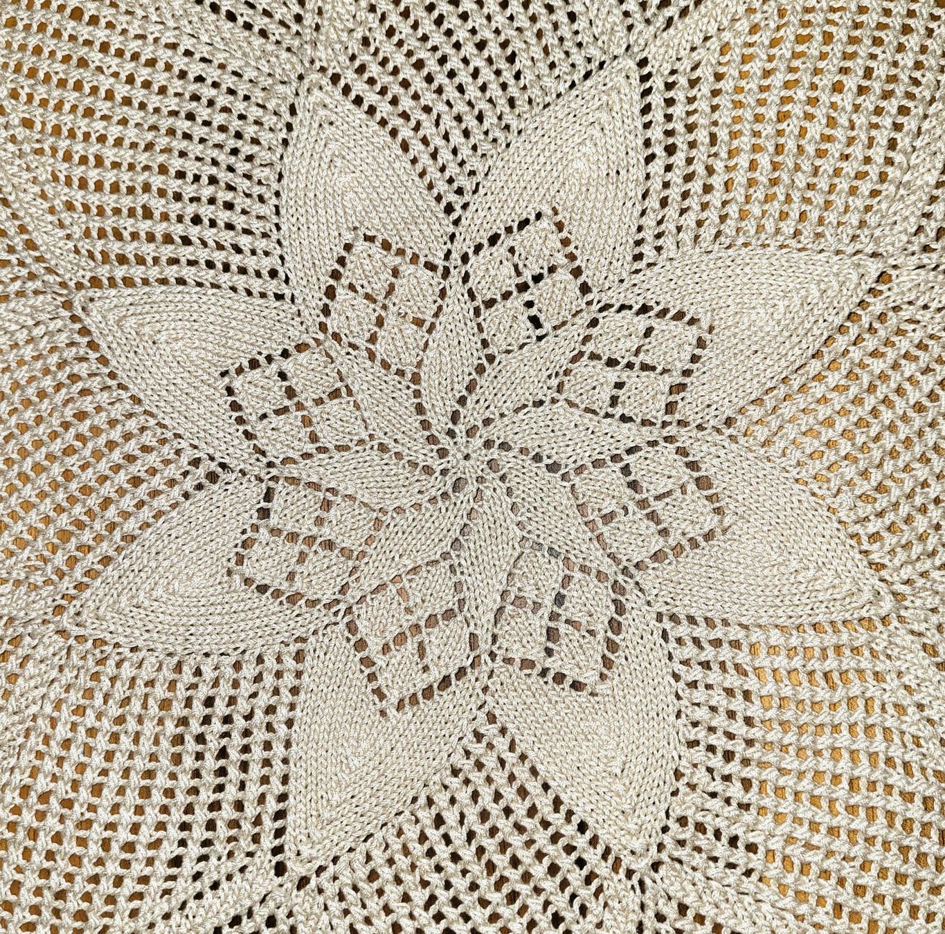 Altra biancheria da tavola: Tischdecke, handgestrickt – Nuovo (secondo la descrizione) da Ebnat-Kappel venduto da ChSch42 1