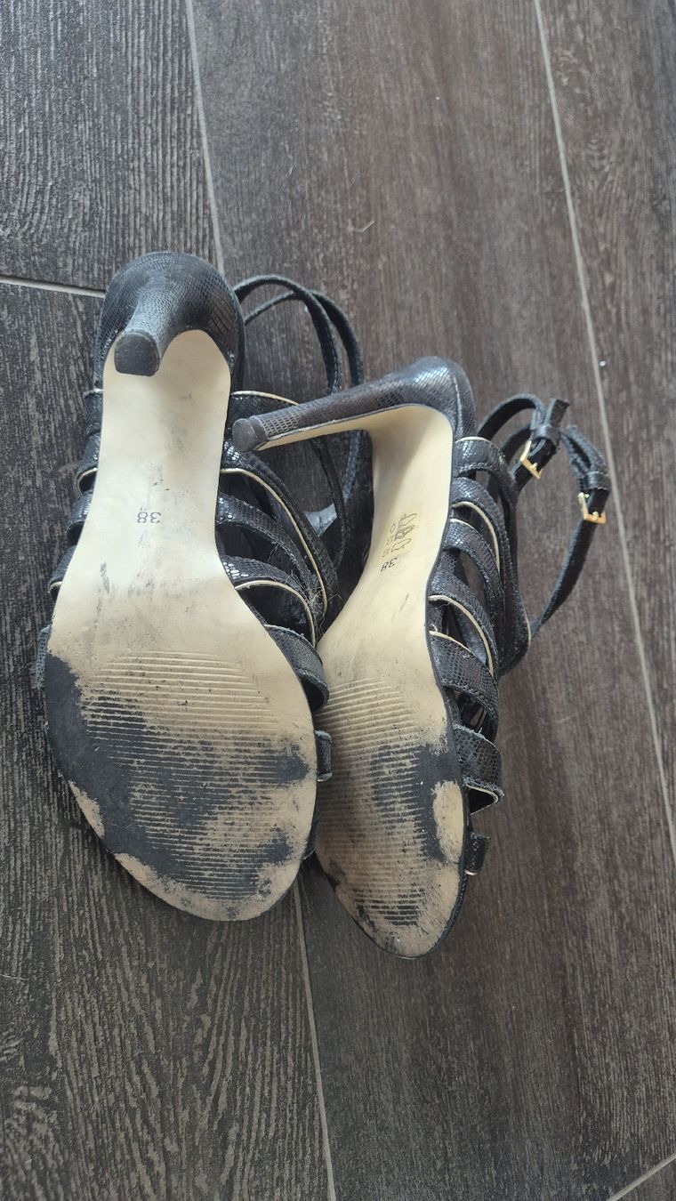 André Scarpe da donna: André Black Sandals High Heels Size 38 – Usato da Wallisellen venduto da Camcha 2