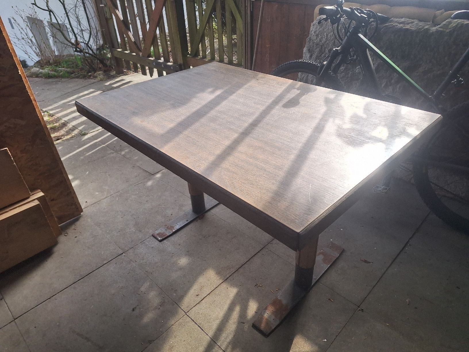 Tavoli: Schöner Holztisch – Usato da Langendorf venduto da geh_56cp