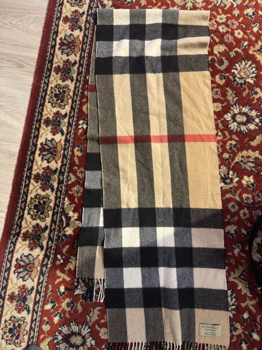 Foulards, Tücher & Schals: Burberry Schal – Gebraucht aus Grindelwald von the_mbd7 2
