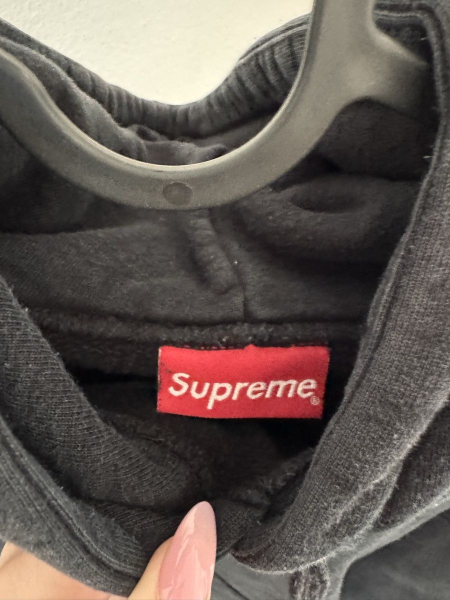 Maglioni & Felpe: Supreme Hoodie – Usato da Alpnach Dorf venduto da rie_72hw 3