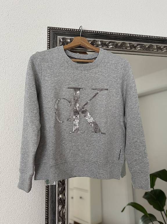Maglioni & Felpe: Sweater Calvin Klein  – Usato da Glattbrugg venduto da Blogger73