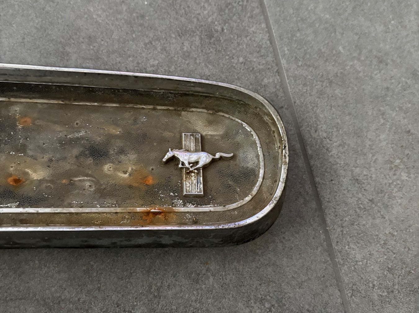 Ford Tutti pezzi di ricambio auto: Ford Mustang 60er - Originalteil Restauration – Usato da Wetzikon ZH venduto da tuningschmiede 1