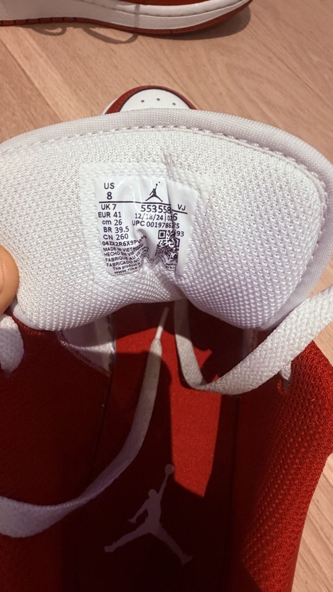 Jordan Scarpe da uomo: Sneaker Nike Air Jordan – Usato da Dübendorf venduto da ozbekarda 2