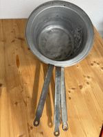 Antike Pfannen für Holzherd