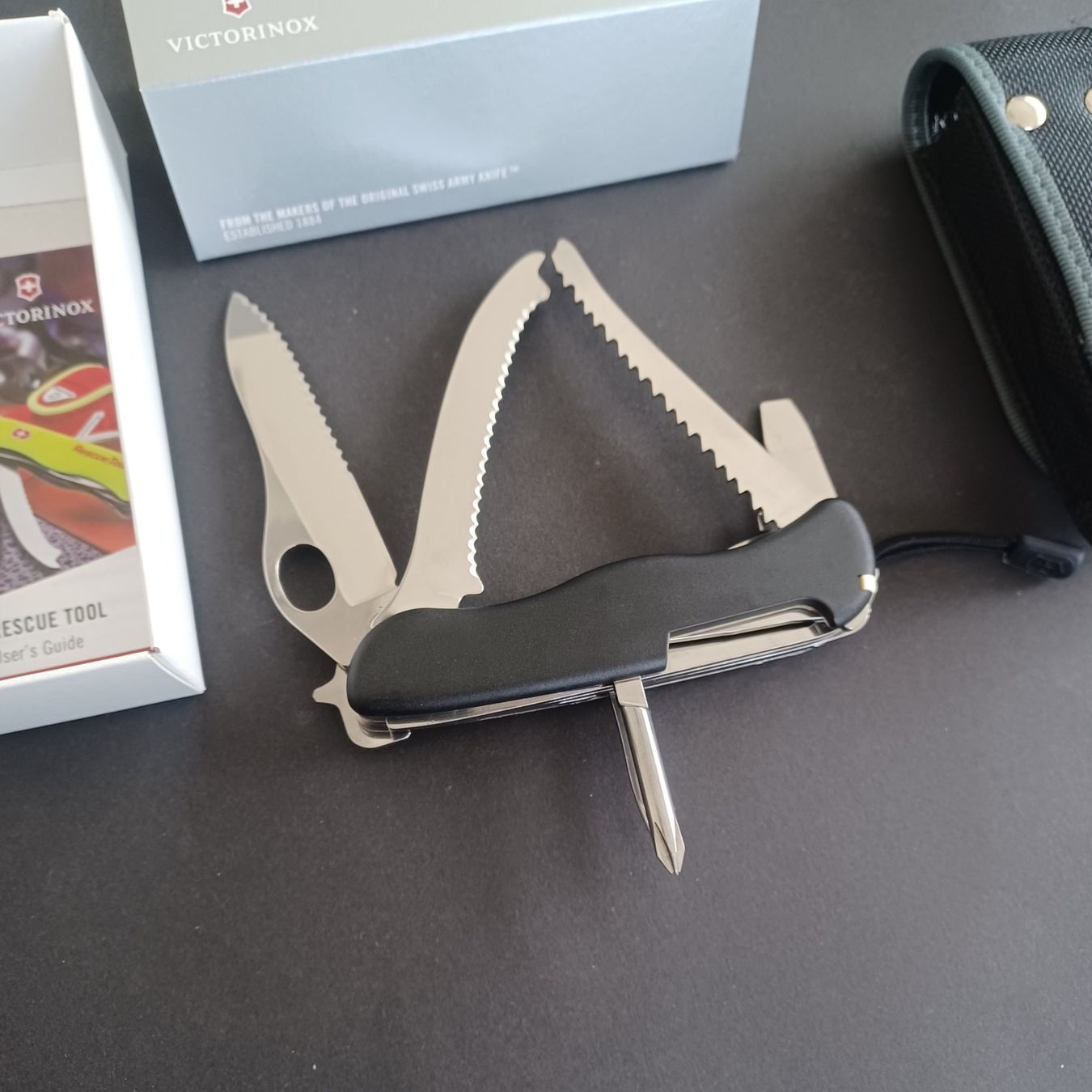 Victorinox Taschenmesser: Victorinox Rescue Tool Schwarz...Rar – Neu und originalverpackt aus Balgach von FENDIE 3