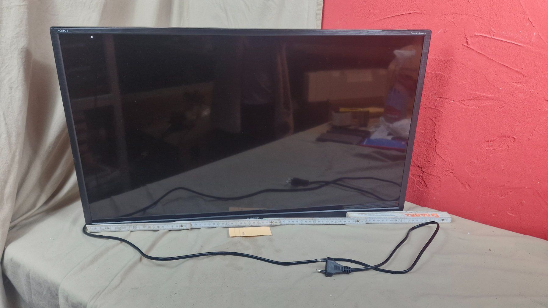 Fernseher: Fernseher Sharp 32BC2E 32 Zoll (173) – Gebraucht aus Dorf von Miner-supply