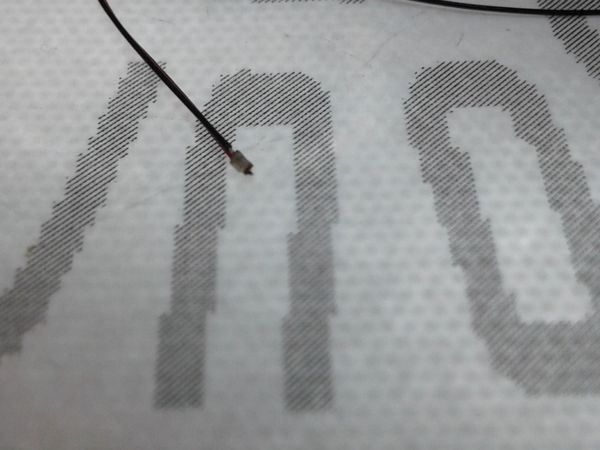 Componenti elettronici: LED SMD 0402 verkabelt, rot – Nuovo e nell'imballaggio originale da Luzern venduto da Salefactory 2