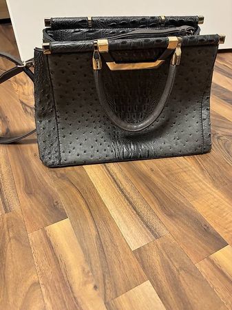 Handtasche Straussenleder Optik grau/silber