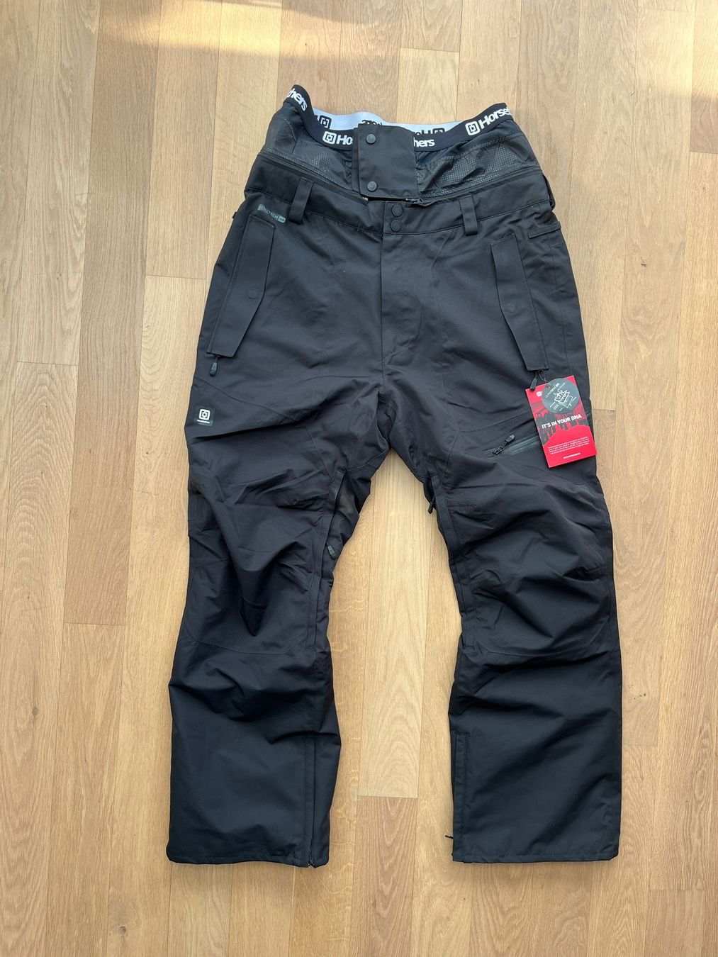 Horsefeathers Pantaloni: Ski-/ Snowboardhose neu – Nuovo e nell'imballaggio originale da St. Gallen venduto da sch_g7cf